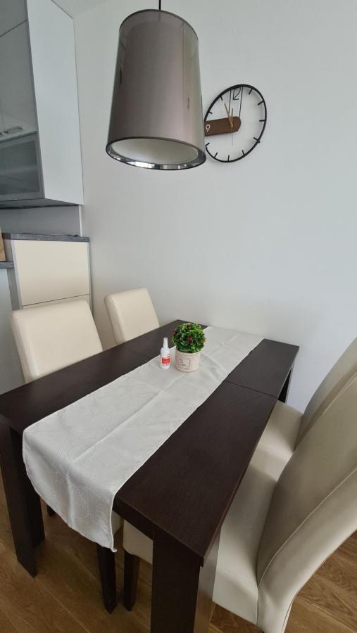 West 65 Apartment Belgrade Luaran gambar